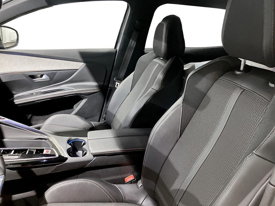 Bild på Peugeot 3008 308 GT 1.2 PT 130hk Aut - B-KAMERA, CARPLAY