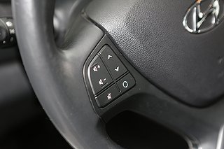 Halvkombi Hyundai i10 12 av 19