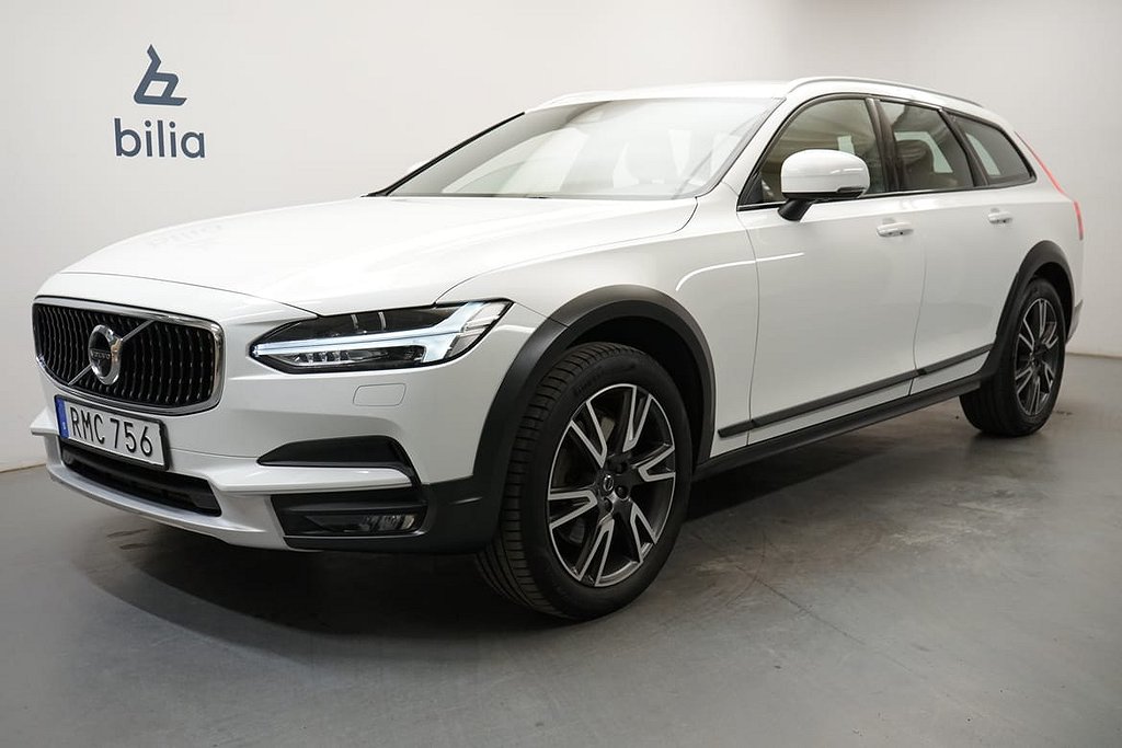 Volvo V90 Cross Country D4 AWD Pro, Dragkrok, Navigation, on call