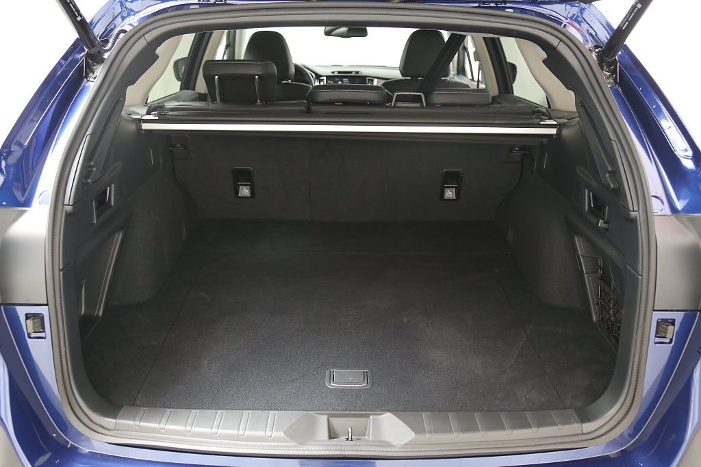 Subaru Outback 2,5i 169hk XFuel Limited AWD Aut | Låg skatt 965kr/år 2024