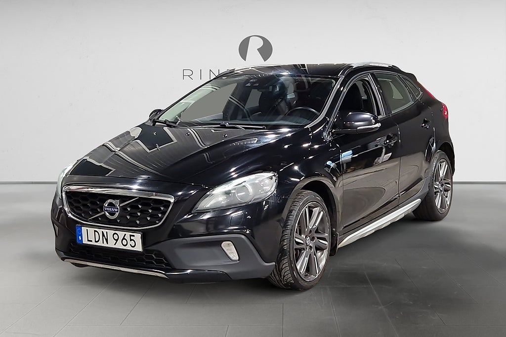 Volvo V40 Cross Country D4 190 HK AUT VOC D-VÄRM KAMREM BYTT