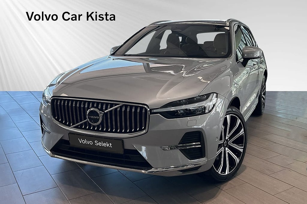 Volvo XC60 Recharge T6 Ultimate Bright Drag Pano B/W HUD