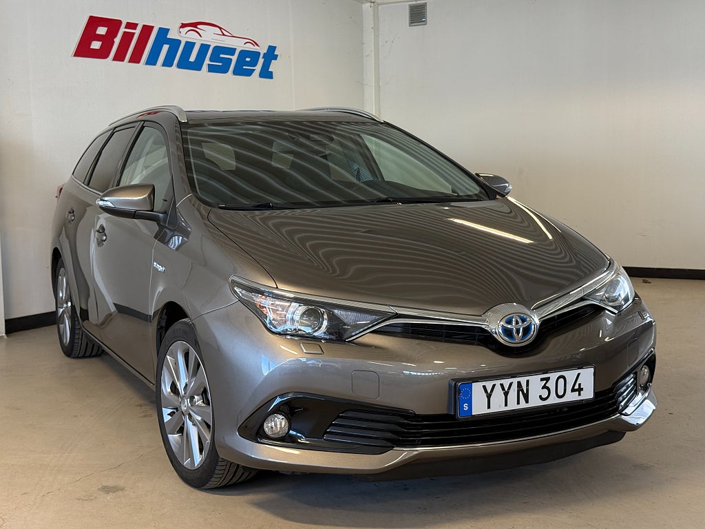 Toyota Auris Touring Sports Hybrid e-CVT Intense Edition Euro 6