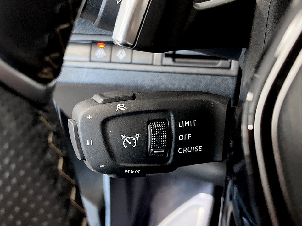 Bild på Peugeot 3008 GT 1.2 PT 130hk Aut B-KAMERA CARPLAY