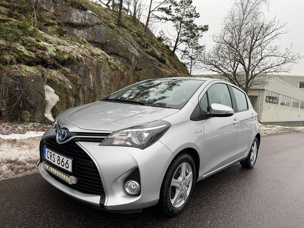 Toyota Yaris Hybrid e-CVT Active Euro 6