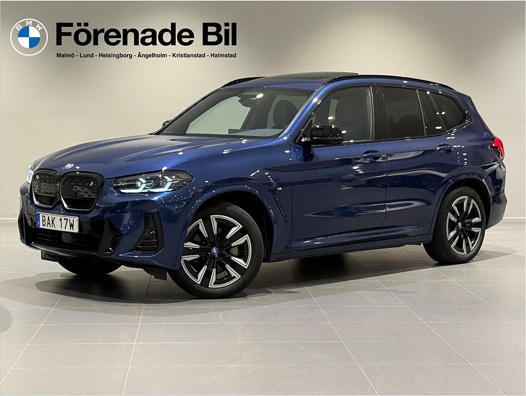 BMW iX3 Charged M Sport Panorama Nav Drag Adaptiv Farth Elstol