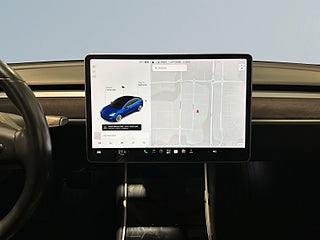 Tesla Model 3 Long Range AWD Pvärm Pano GPS Autopilot Kamera SoV
