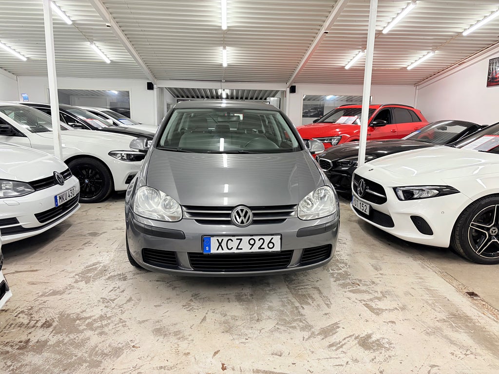 Volkswagen Golf 5-dörrar 1.6 Trendline Euro 4,Svensksåld,kamrem bytt