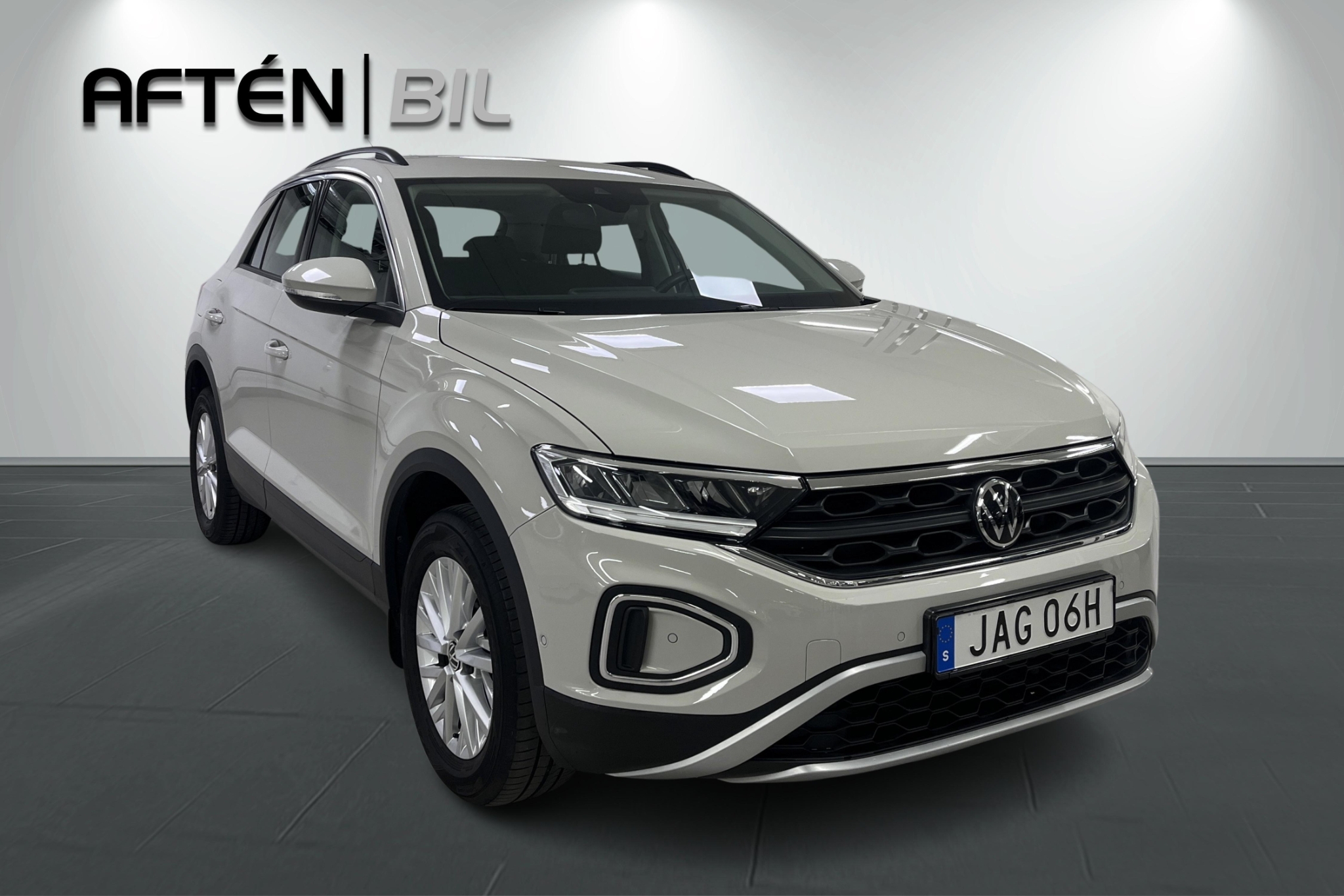 Volkswagen T-Roc 1.0 TSI 2023, bild 4/10