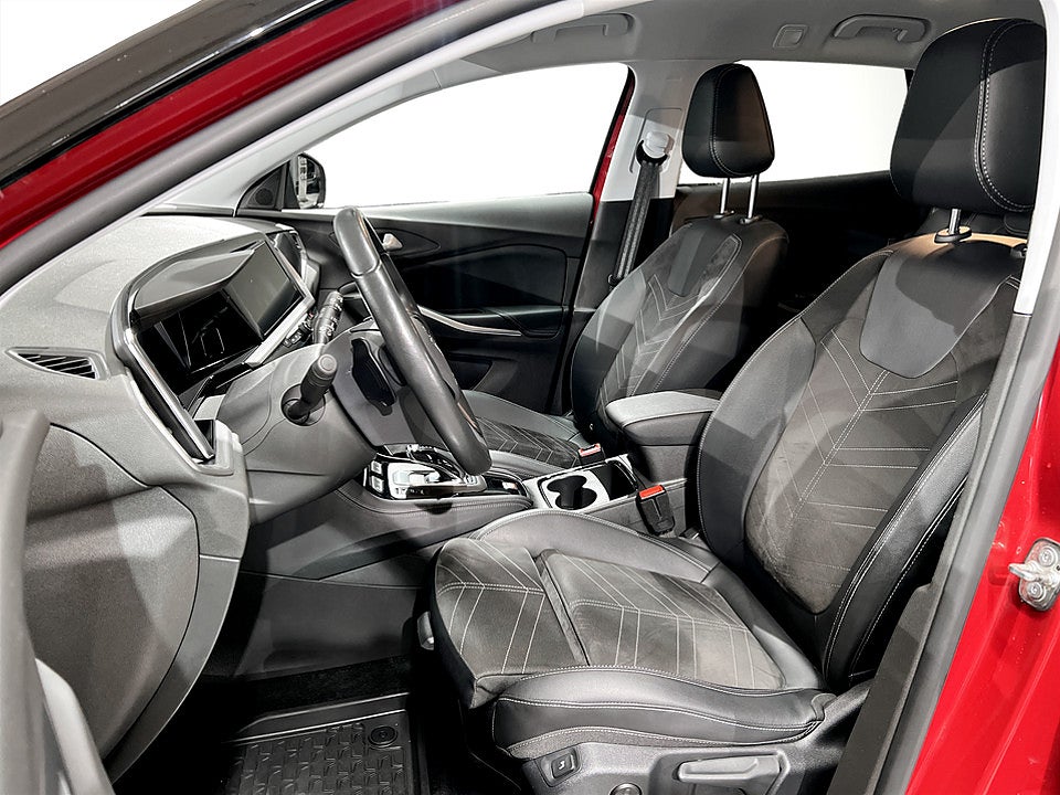 Bild på Opel Grandland Ultimate PHEV 300hk AUt AWD - B-KAMERA,DRAG