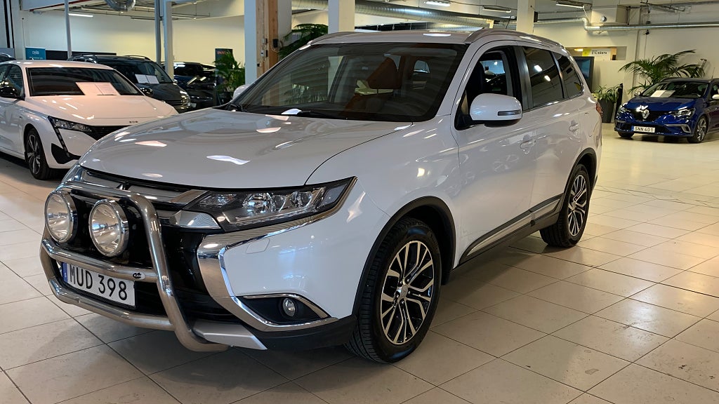 Mitsubishi Outlander 2.2 Di-D 4WD Business 