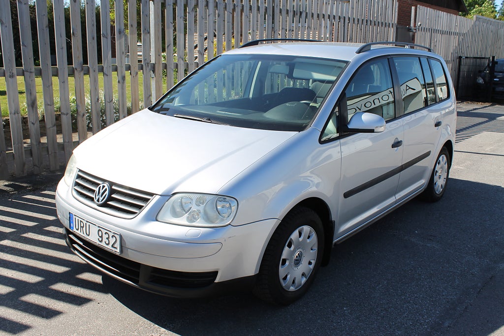 Volkswagen Touran 7-sits 1.6 FSI Dragkrok