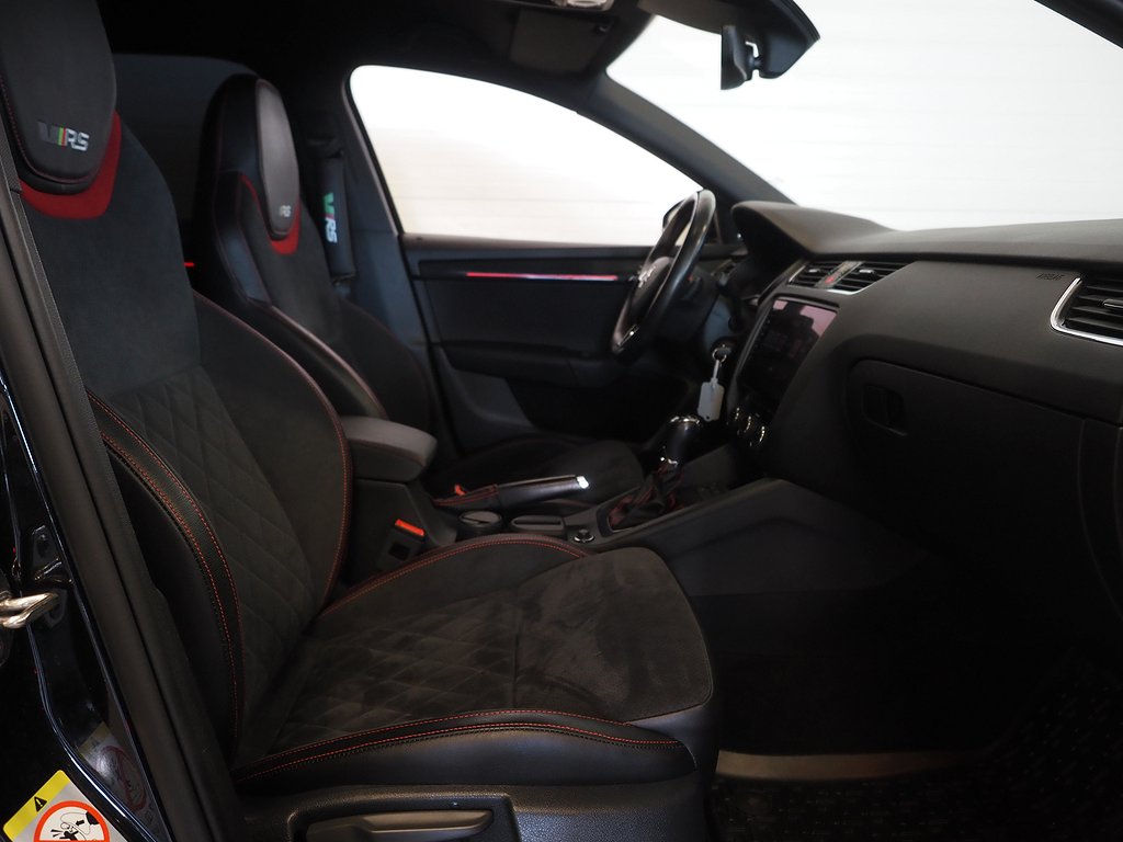 Skoda Octavia Kombi 2.0 TDI 4x4 RS Premium Drag B-Kam D-Värm 2018