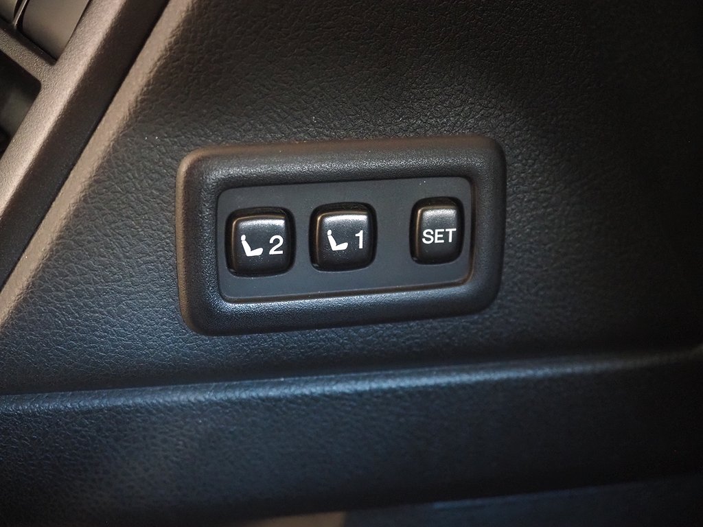 Toyota Land Cruiser 2.8 D-4D 4WD Premium|7-sits|Drag|D-värm| 2020