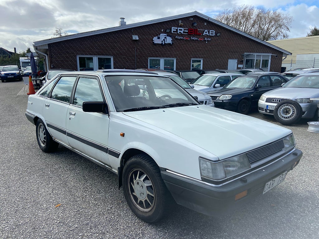 Toyota Camry Liftback 2.0 besiktigas 0% Ränta, veteran bil