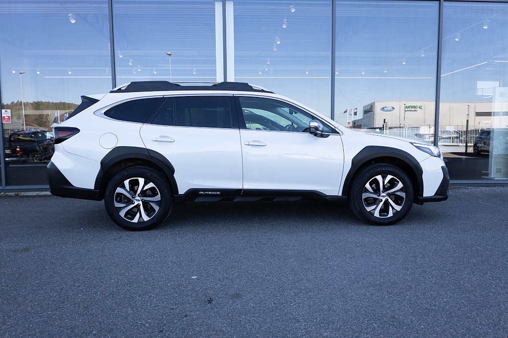 Subaru Outback 2.5 4WD XFuel Touring Läder Nyservad LÅG SKATT