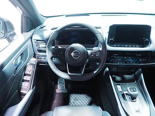 SUV Nissan Qashqai 13 av 24