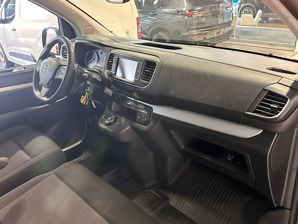Toyota Proace Verso 2.0 D-4D 9-säten 122hk Euro 6 thumbnail