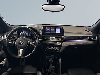 BMW X1 xDrive25e Aut Drag Kamera Farthållare HuD Pano S&V-hjul – bild 8
