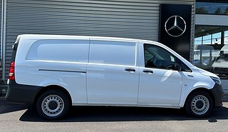 Transportbil - Skåp Mercedes-Benz eVito  16 av 16