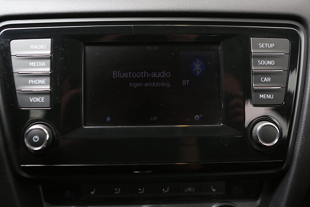 Skoda Octavia 1,2 TSI Elegance Kombi Aut Motorvärmare 2015