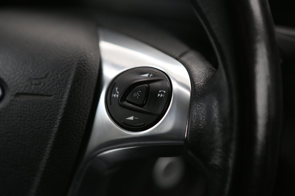 Ford transit Connect 220 1,5 EcoBlue Skåp Värmare Drag 2020