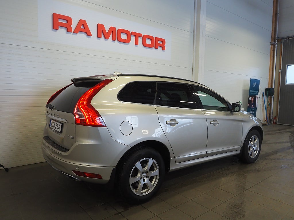 Volvo XC60 D4 Geartronic 190hk Classic Momentum Navi D-Värm M-Värm 2017