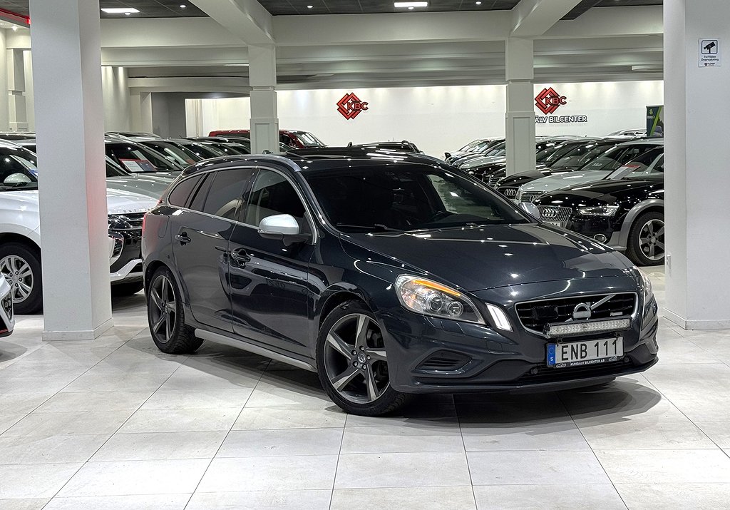 Volvo V60 D5 AWD/R-Design/T-Luck/B-kam/Navi/Blis/Drag/D-Supp/Euro 5