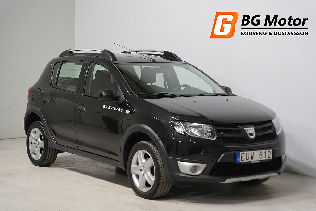 Dacia Sandero Stepway 0.9 TCe 90HK M-värmare/P-sensorer/Navi