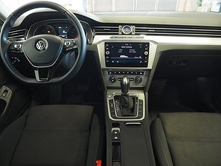 Kombi Volkswagen Passat 14 av 22