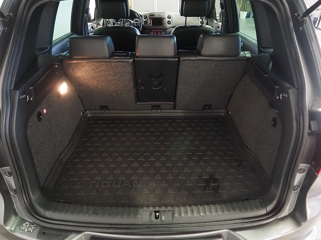 Volkswagen Tiguan TDI 177hk  4M R-Line | Pano | D-värm | Drag | Kamera | 2015