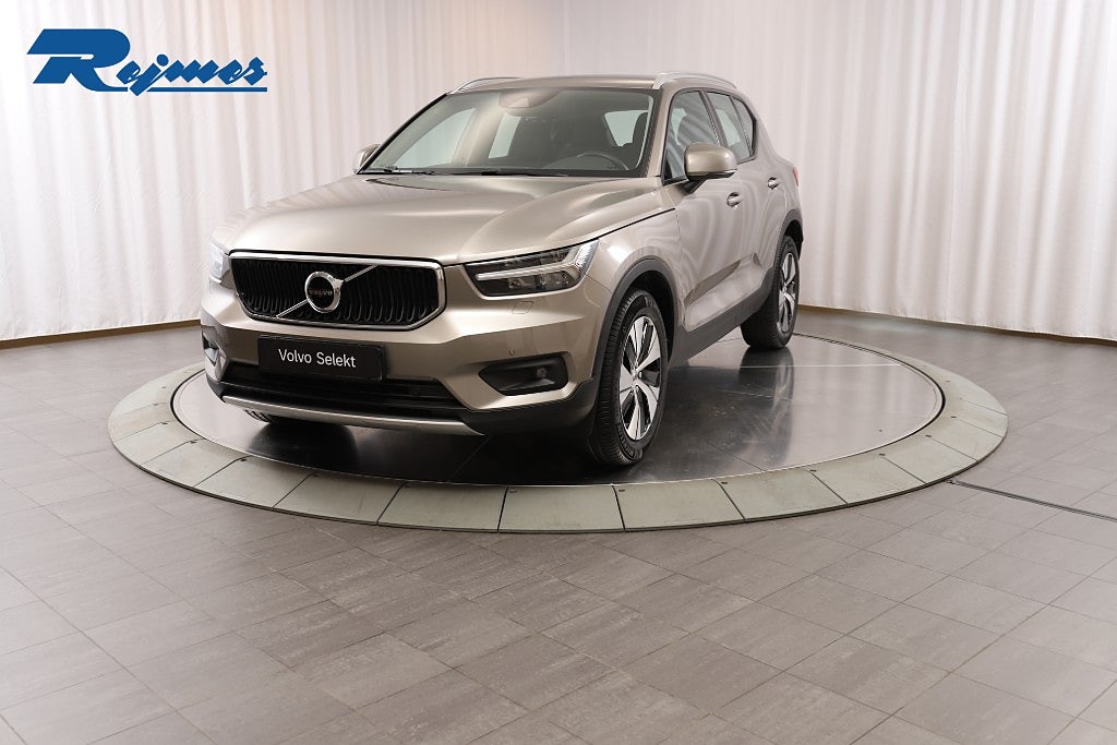 Volvo XC40 B4 FWD Bensin Momentum Advanced Edt