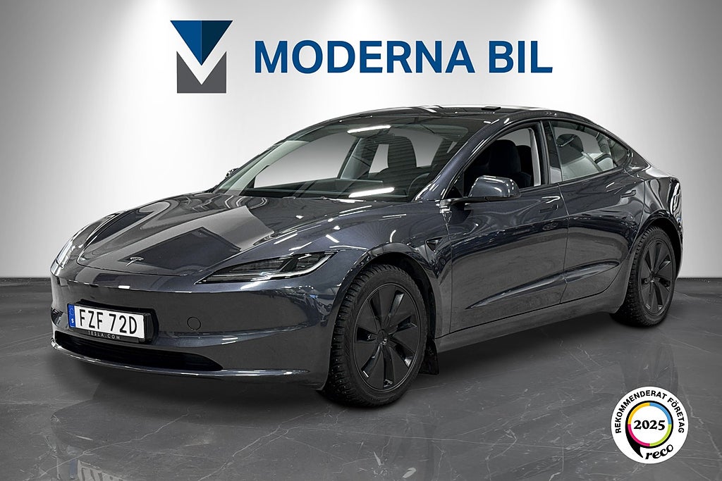 Tesla Model 3 Long Range AWD 400hk Dragkrok Autopilot VentStolar Moms