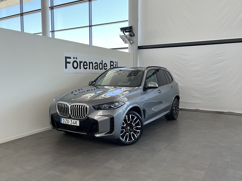 BMW X5 xDrive50e 3,95 ränta M Sport Drag H/K Panorama 