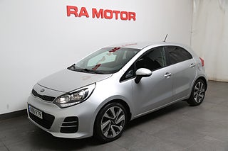Halvkombi Kia Rio 1 av 23
