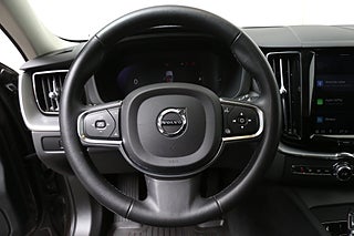 SUV Volvo XC60 18 av 30