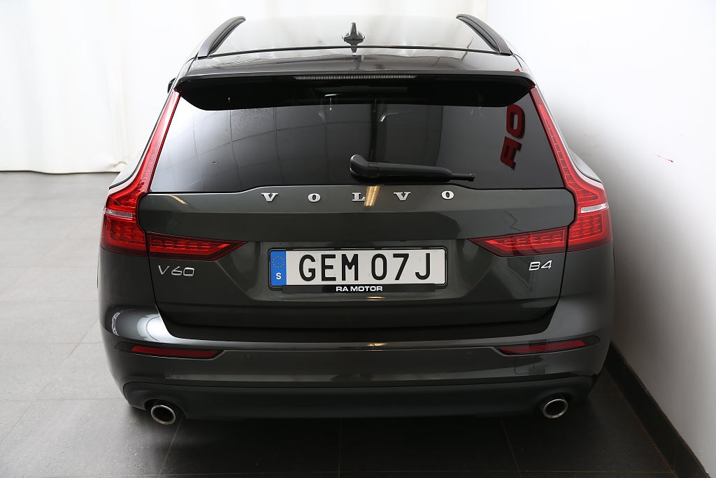 Volvo V60 B4 Diesel 197hk Momentum Aut Navi Kamera VOC Leasbar 2022