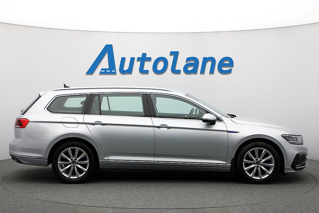 Volkswagen Passat GTE Sportscombi Dragkrok, Värmare, Backamera 218hk