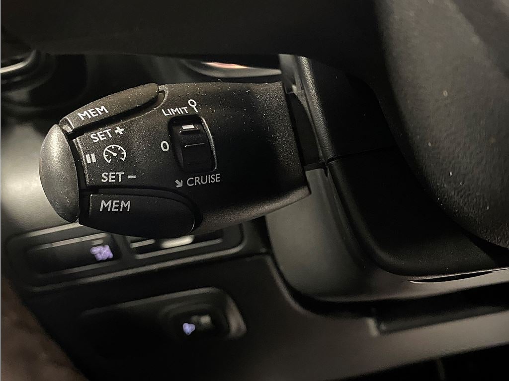 Bild på Citroën C3 Aircross Shine 1.2 PT 130hk Aut - CARPLAY, NAVI