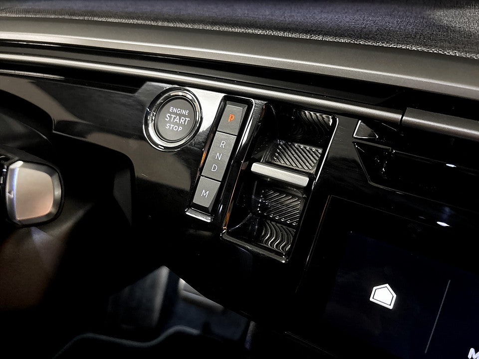 Bild på Peugeot 5008 GT Hybrid 145hk Aut 7-SITS B-KAMERA NAVI