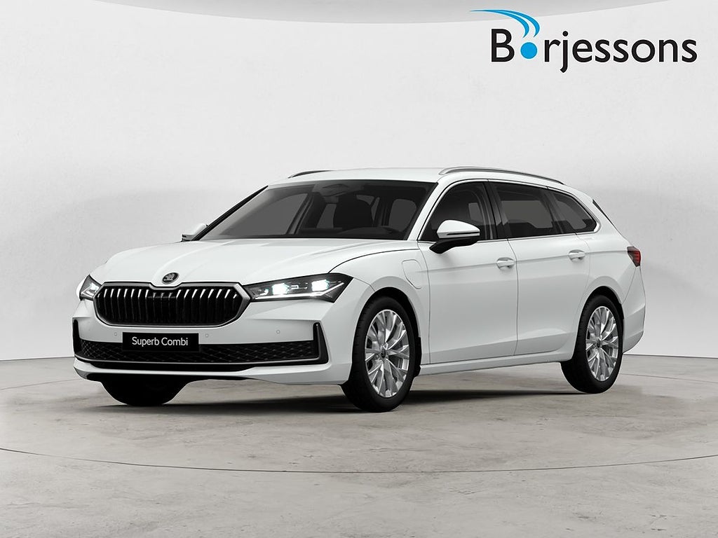 Skoda Superb Combi IV
