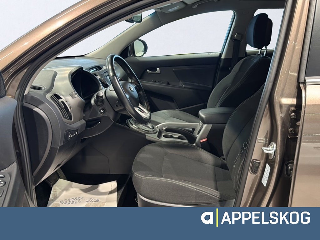 Kia Sportage 2,0 CRDI AWD |RÄNTA 3,99%|V-HJUL INGÅR| thumbnail