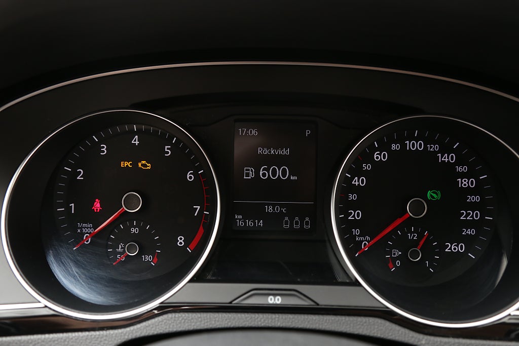Volkswagen Passat 1,5 TSI 150hk Sportscombi DSG Värmare Kamera Leasbar 2019