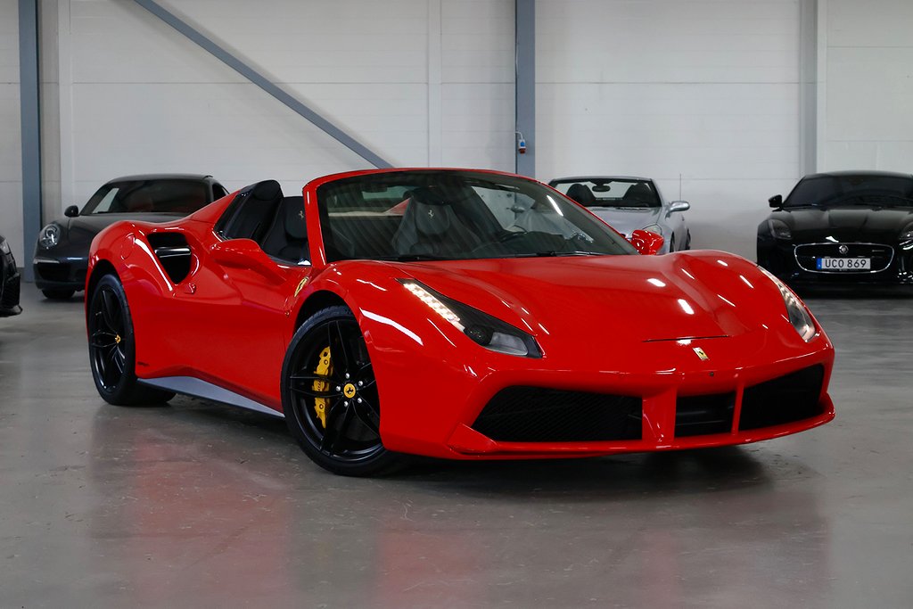 Ferrari 488 GTS 3.9 V8 DCT SPIDER 670HK KOLFIBER SKALSTOLAR 