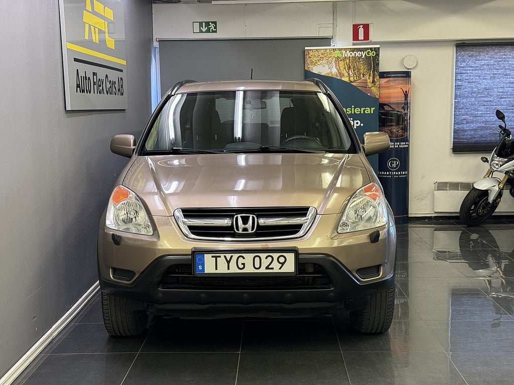 Honda CR-V 2.0 4WD | Nybesiktad | S+V | Nyservad | Bluetooth