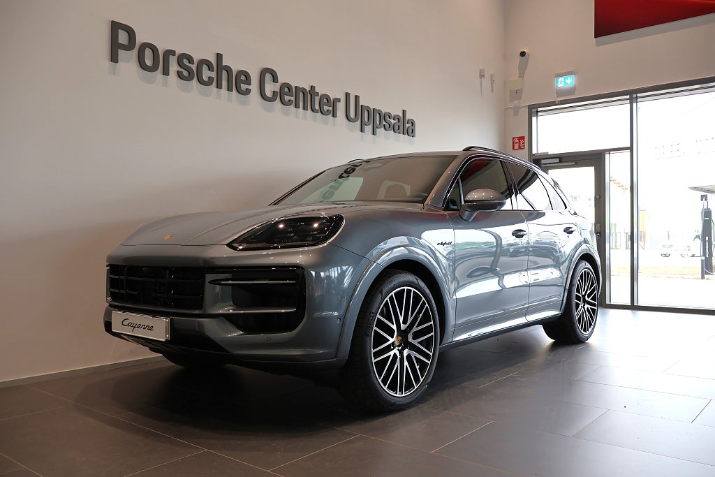 Porsche Cayenne E-Hybrid Black Edition