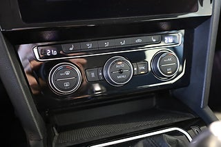 Kombi Volkswagen Passat 24 av 28