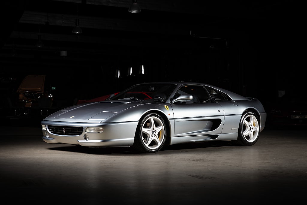 Ferrari 355 F1 Berlinetta / Skalstolar / Giorgio Titano