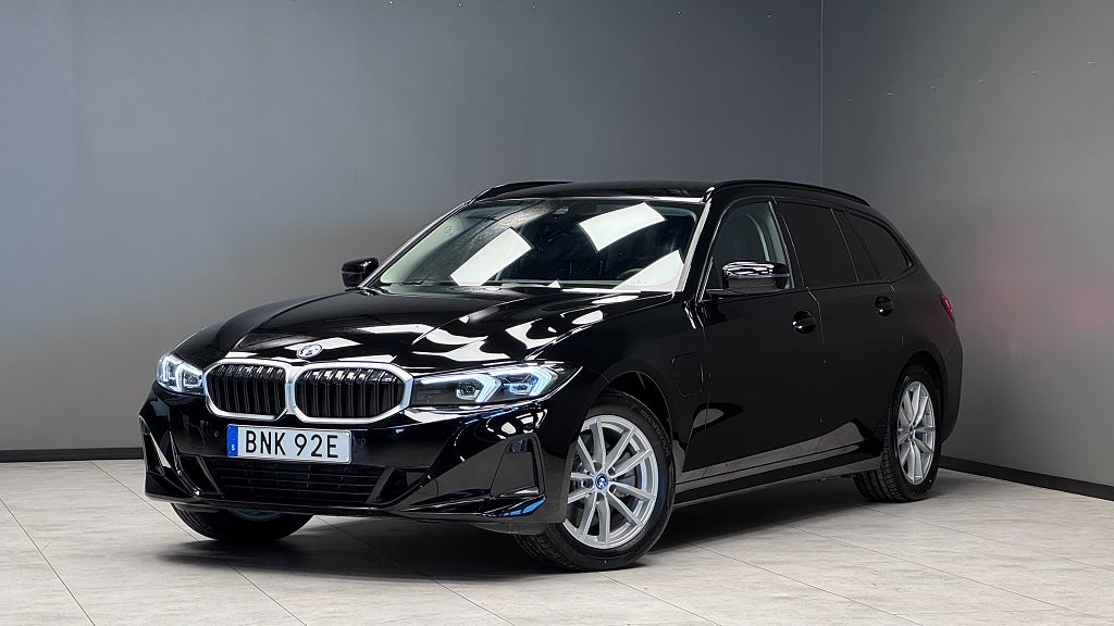 BMW 330e 2024 - miniatyr 13