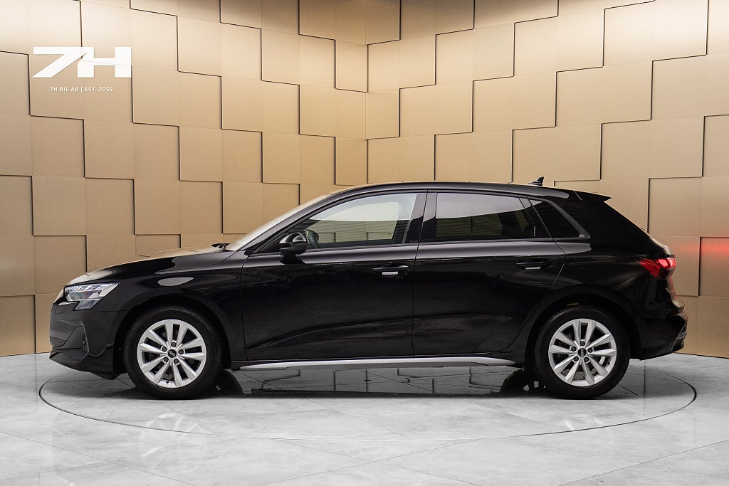 Audi A3 Sportback 35 TFSI Proline Advanced / Kamera / Nyservad
